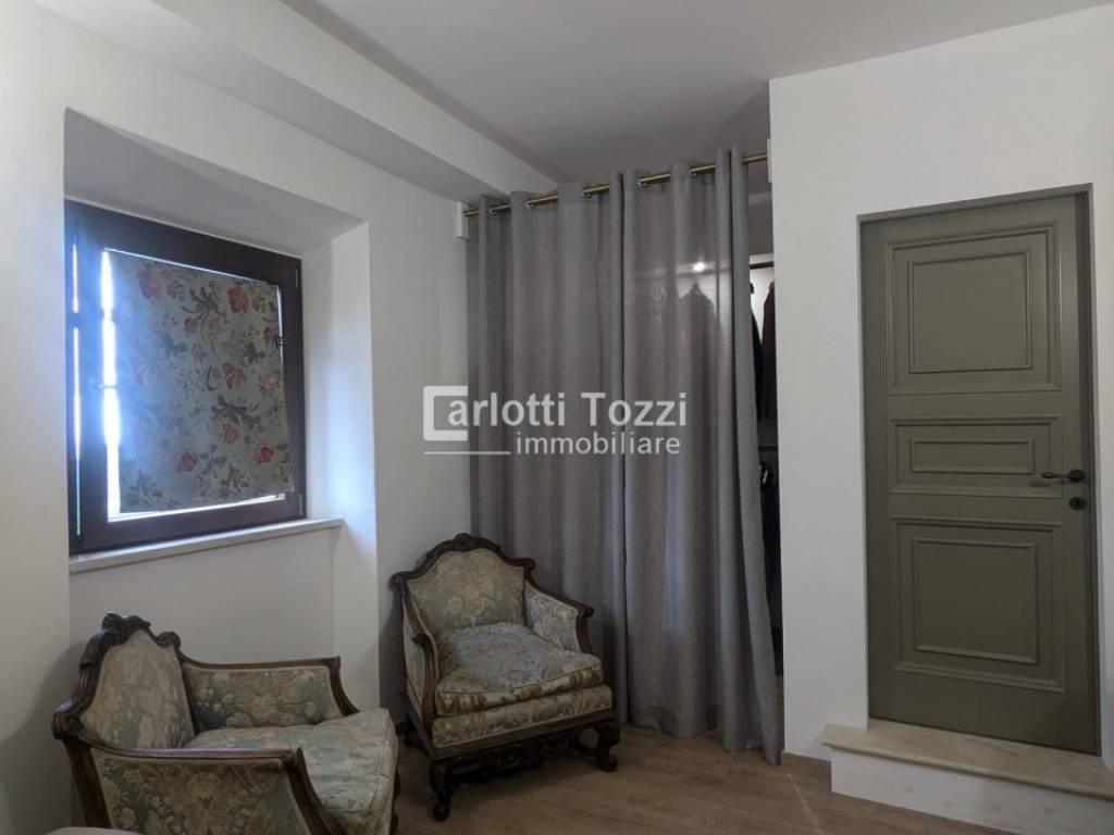 Palazzo / stabile a Castiglione della pescaia in Piazza Dell'indipendenza - Foto 2