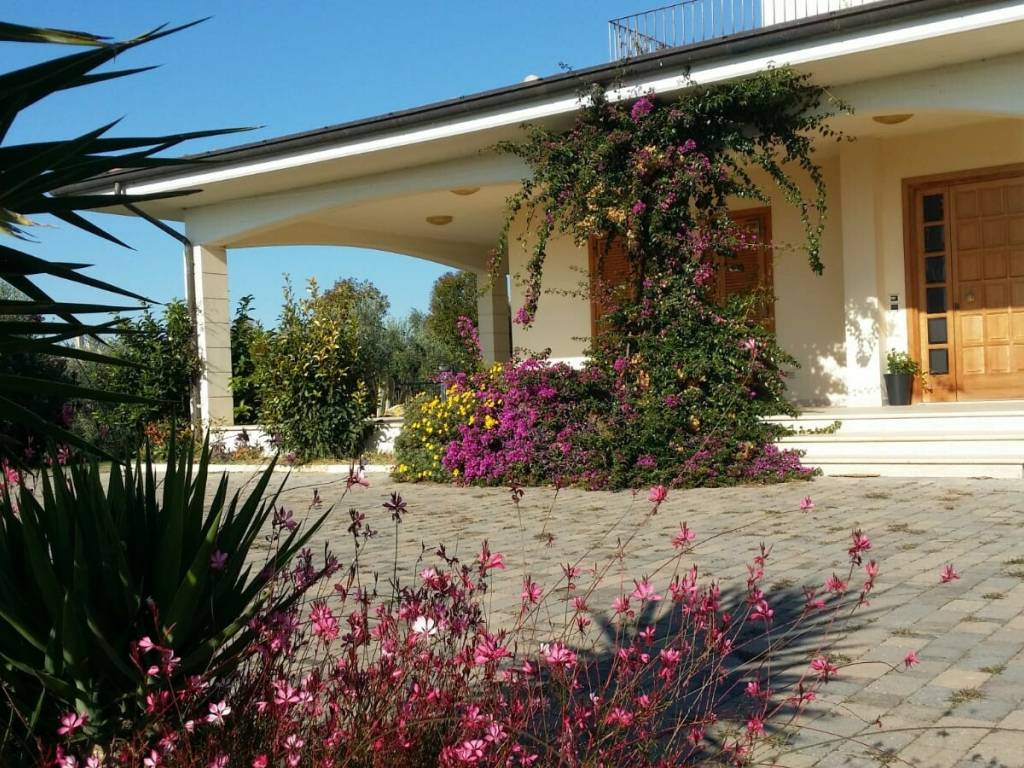 Villa a Nereto in LocalitÃ Galliano - Foto 5