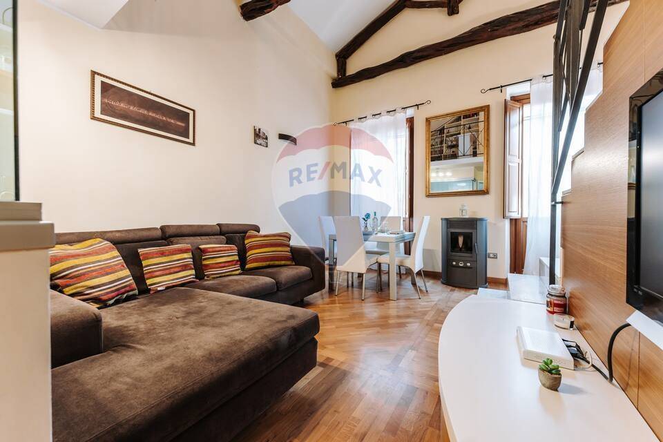 Casa indipendente a Cagliari in Via San Giacomo, 87 - Foto 2