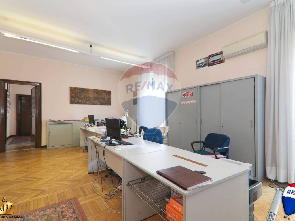 Appartamento a Genova in Via Ceccardo Roccatagliata Ceccardi, 3 - Foto 5