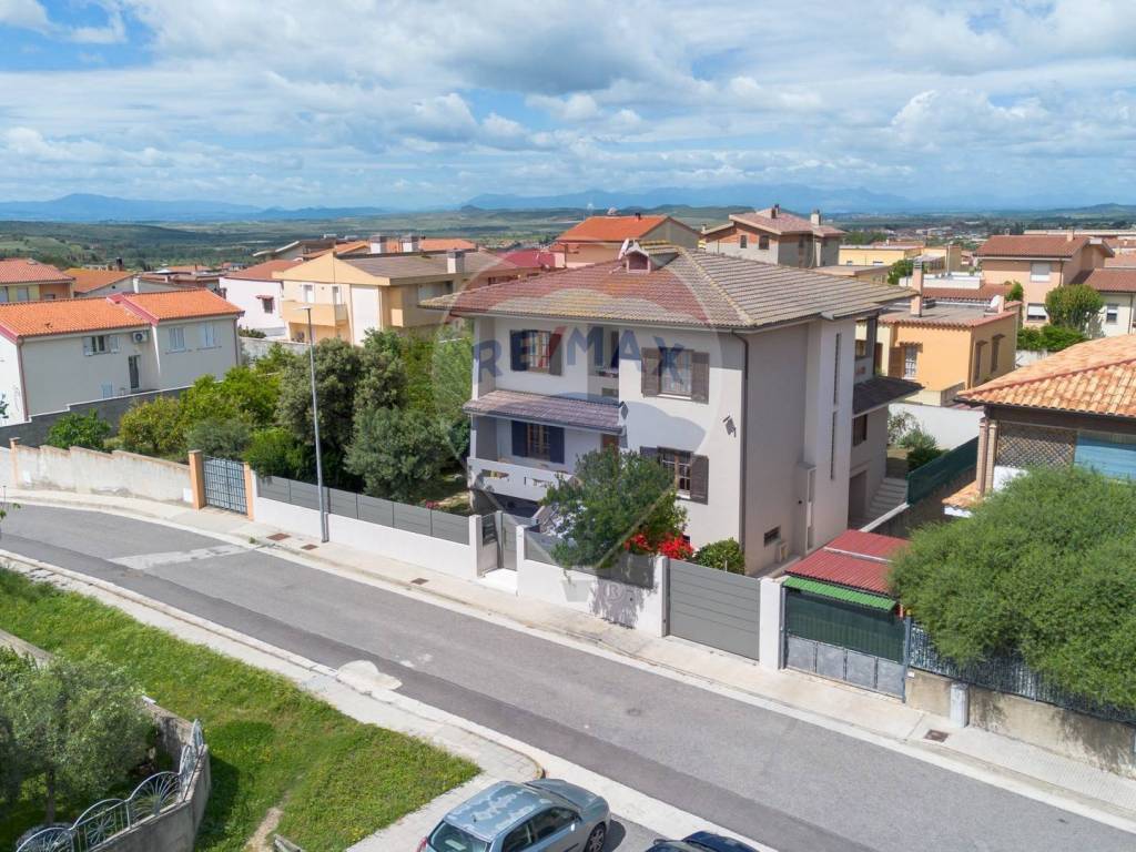 Villa a Dolianova in via ungaretti, 5 - Foto 2