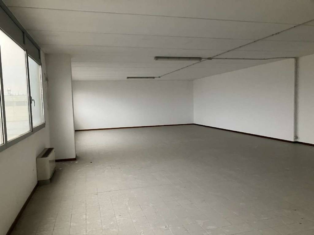 Immobile a Vicenza in via DEL PROGRESSO, 36/38 - Foto 4