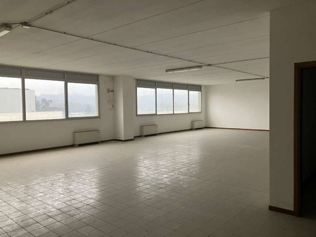 Immobile a Vicenza in via DEL PROGRESSO, 36/38 - Foto 2