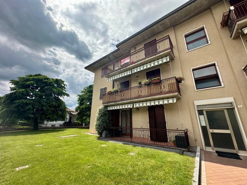 Appartamento a Peschiera del garda in Via Milano, 57 - Foto 2