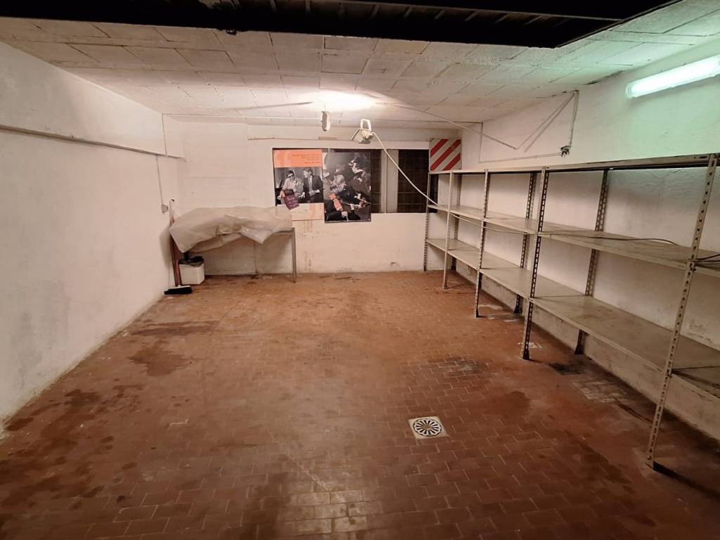 Box / garage a Genova in Via Angelo Carrara - Foto 4