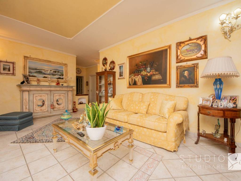 Appartamento a Montemurlo in Via Carlo Livi - Foto 4