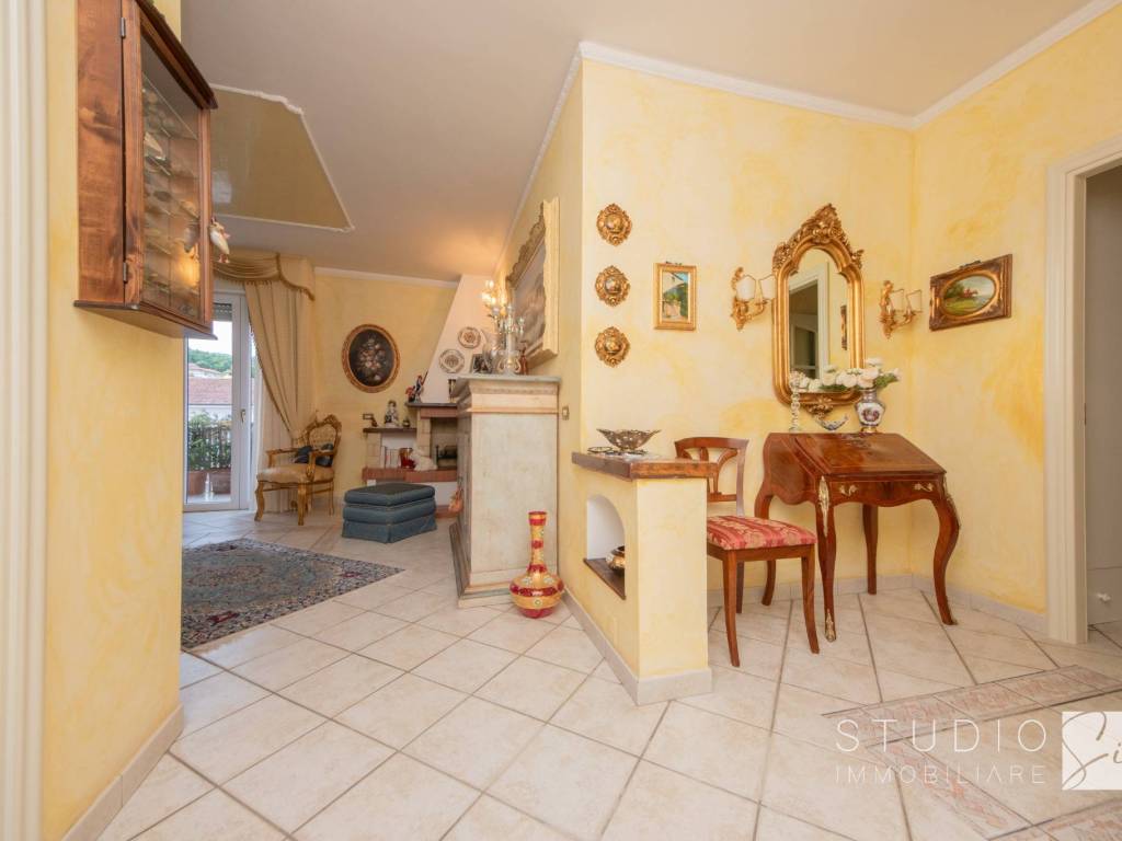 Appartamento a Montemurlo in Via Carlo Livi - Foto 5