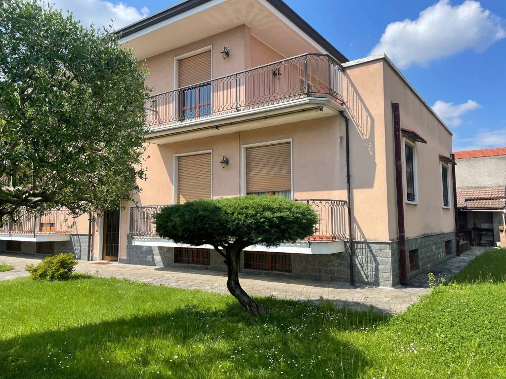 Appartamento a Samarate in Via 22 Marzo - Foto 5