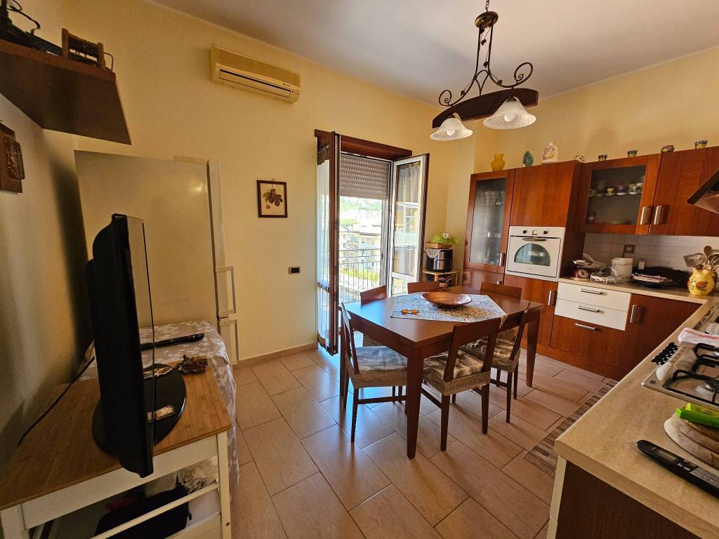 Appartamento a Salerno in Via Fratelli Palumbo - Foto 4