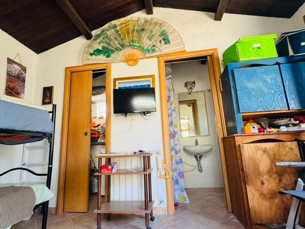 Casa indipendente a Terracina in Via San Felice Circeo, 46 - Foto 4