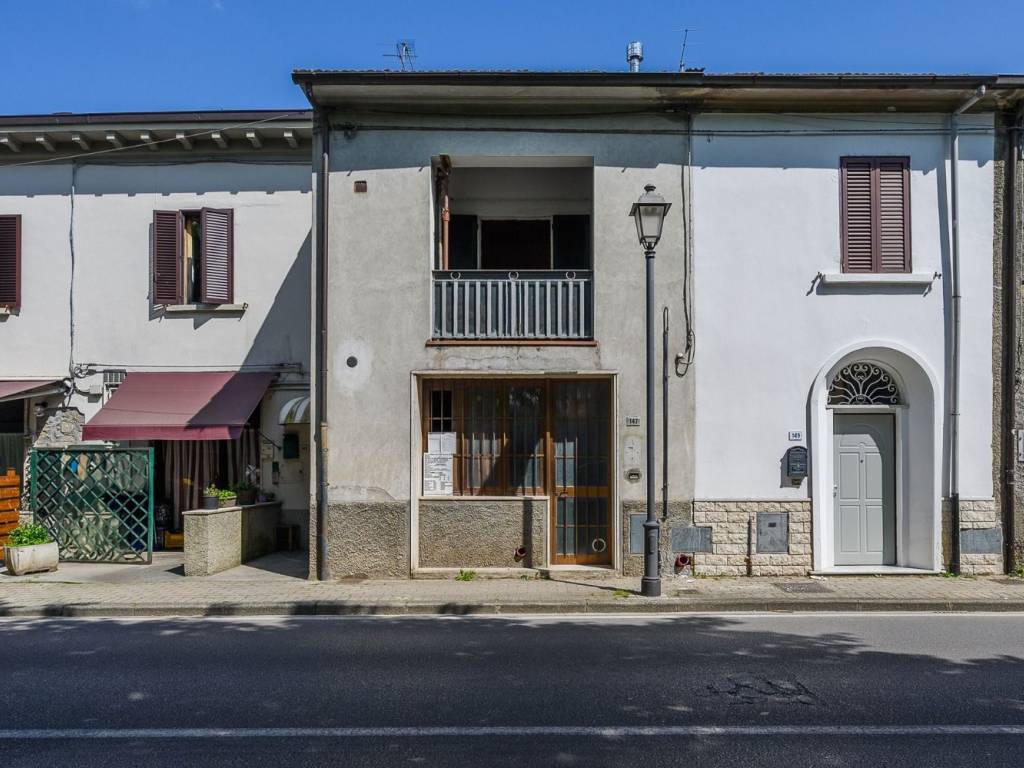 Palazzo / stabile a Serravalle pistoiese in Via Provinciale di Montalbano - Foto 2