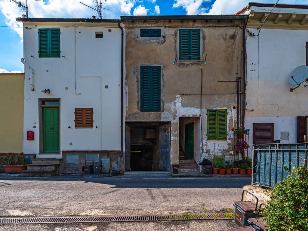 Palazzo / stabile a Serravalle pistoiese in Via Provinciale di Montalbano - Foto 3