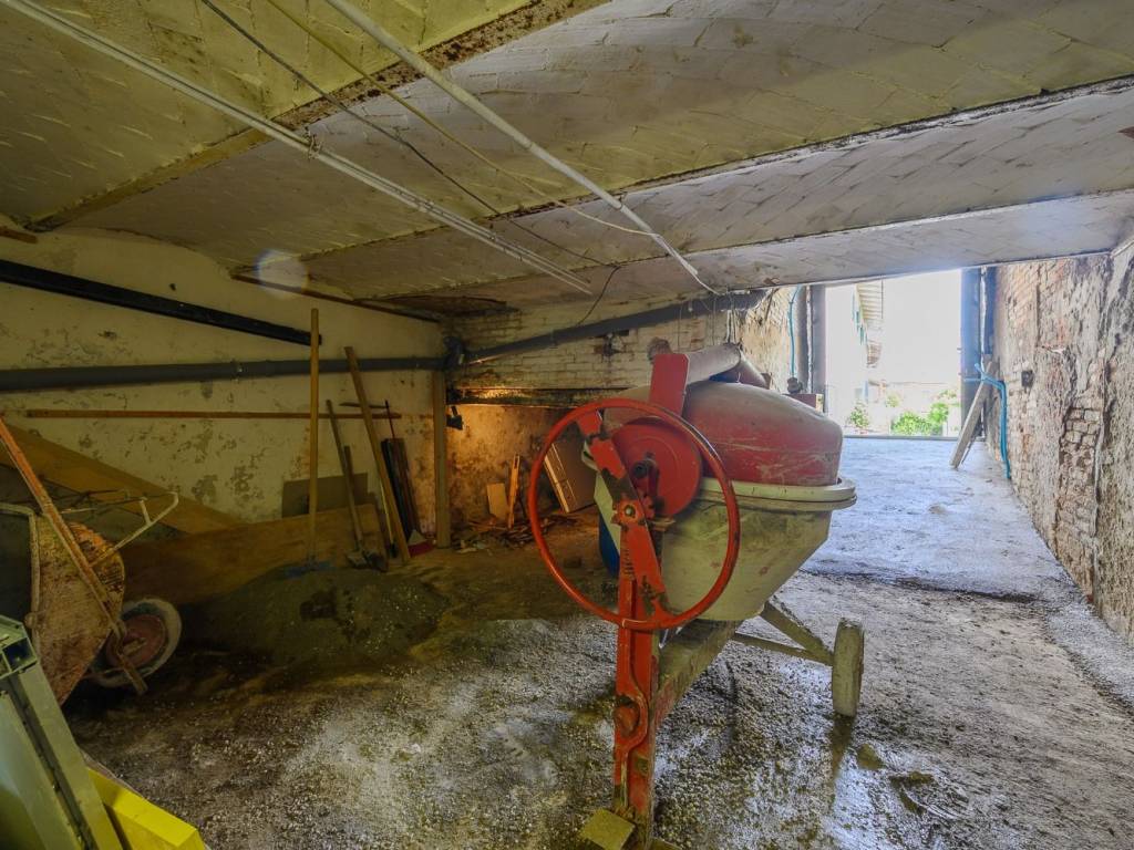 Palazzo / stabile a Serravalle pistoiese in Via Provinciale di Montalbano - Foto 5