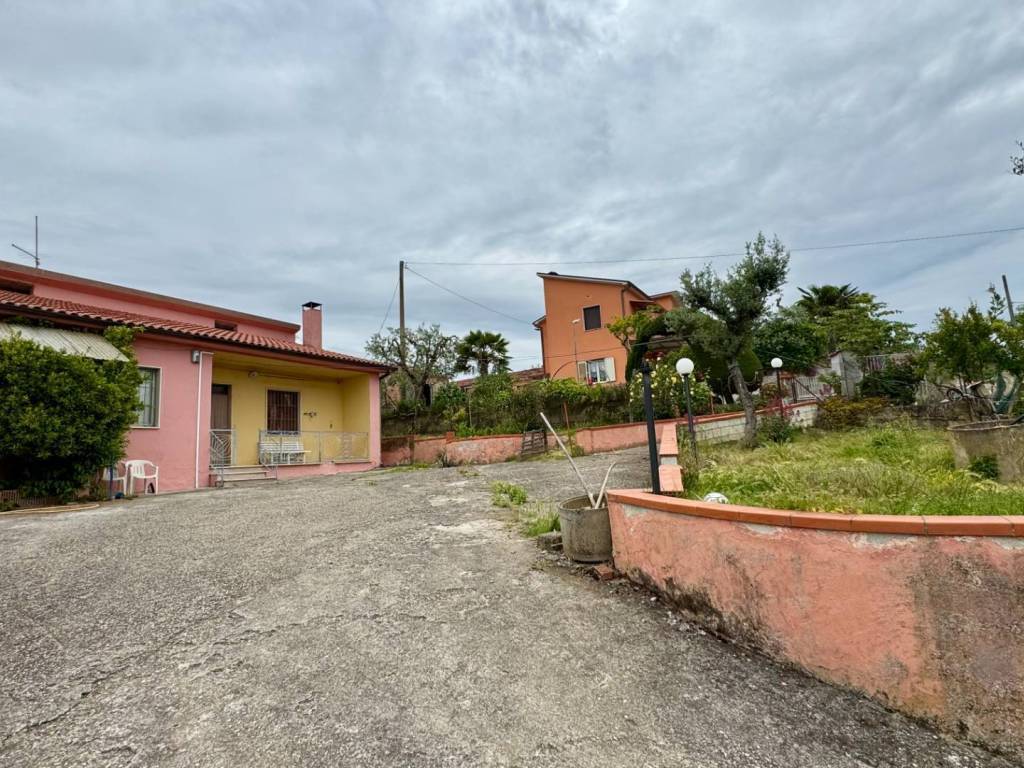 Casa indipendente a Apice in CONTRADA CALVANO, 60 - Foto 2