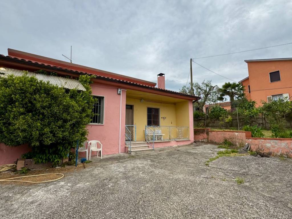 Casa indipendente a Apice in CONTRADA CALVANO, 60 - Foto 3