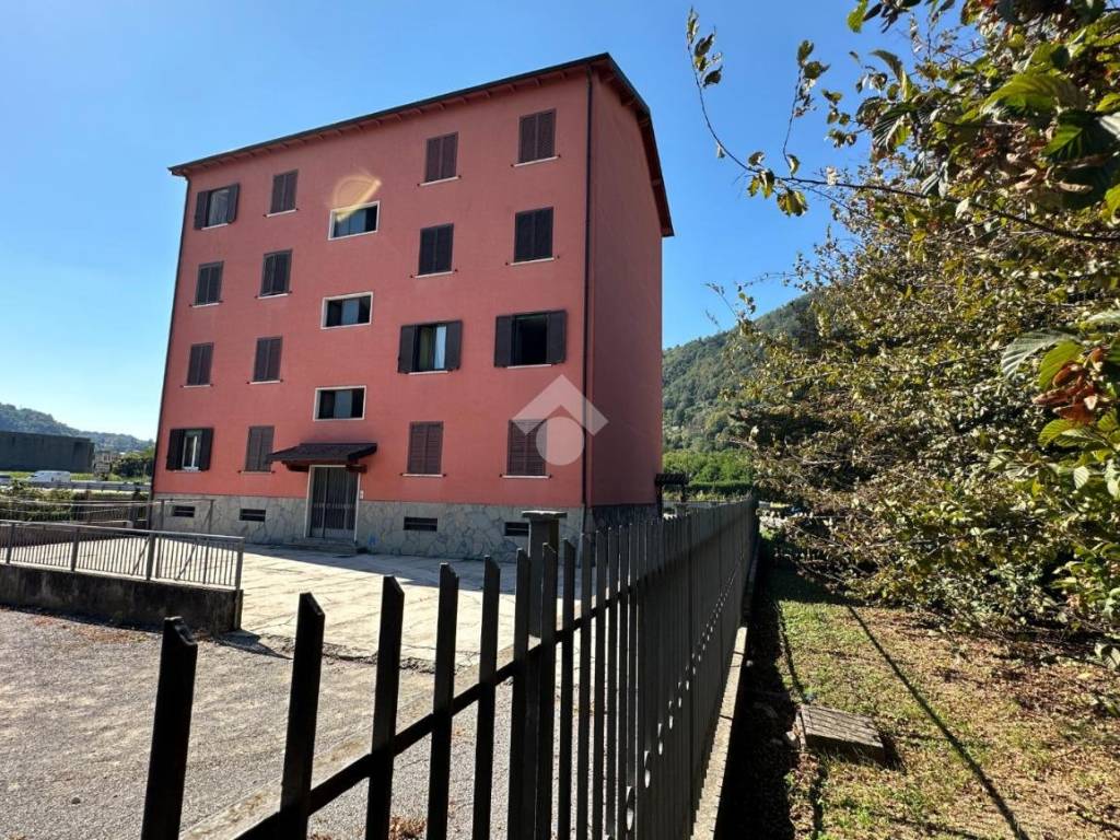 Appartamento a Brivio in Via Vittorio Emanuele II, 22 - Foto 2