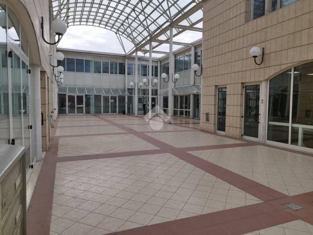 Immobile a Rimini in Via Circonvallazione Nuova - Foto 3