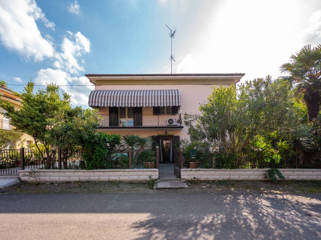 Villa a Scandiano in Via John Fitzgerald Kennedy - Foto 2