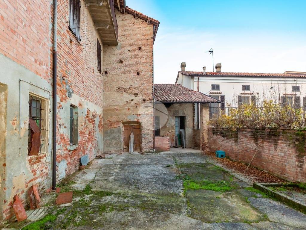 Casa indipendente a Calliano in Via Roma, 112 - Foto 3