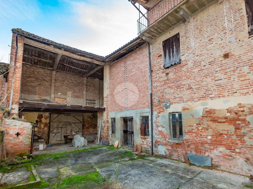 Casa indipendente a Calliano in Via Roma, 112 - Foto 4