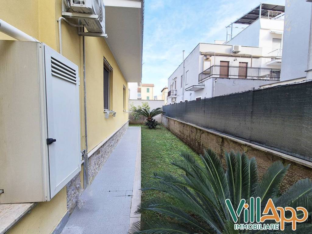 Appartamento a Terracina in Via C Cattaneo, 11 - Foto 4