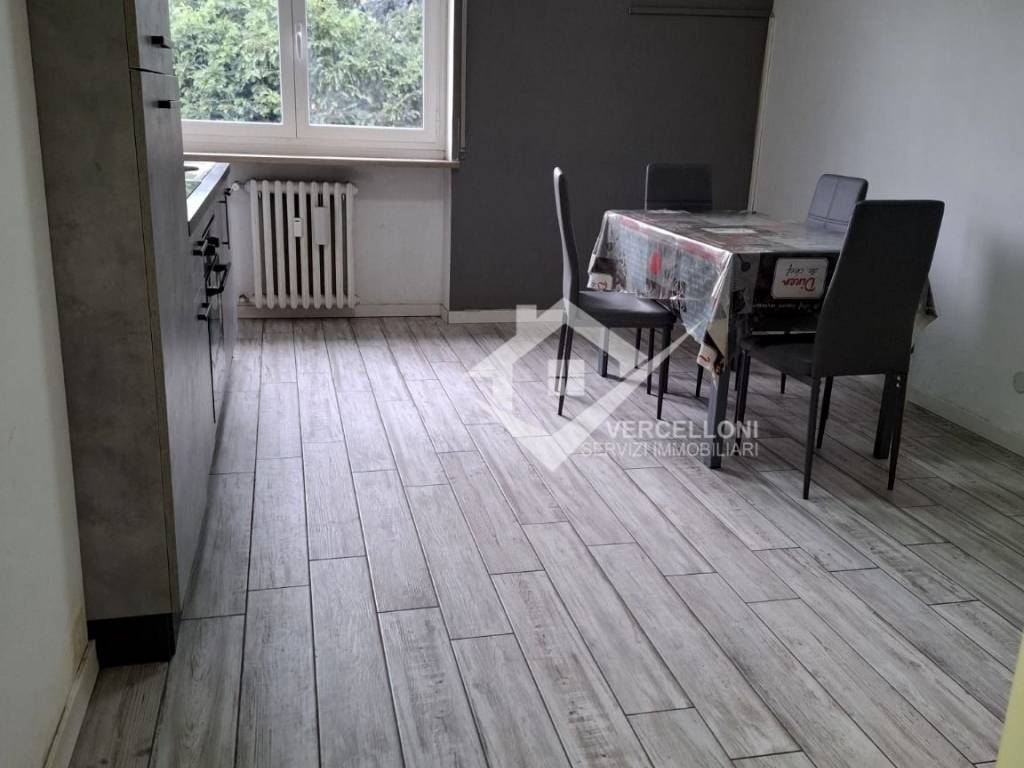Appartamento a Novara in Via Ettore Bossi - Foto 2