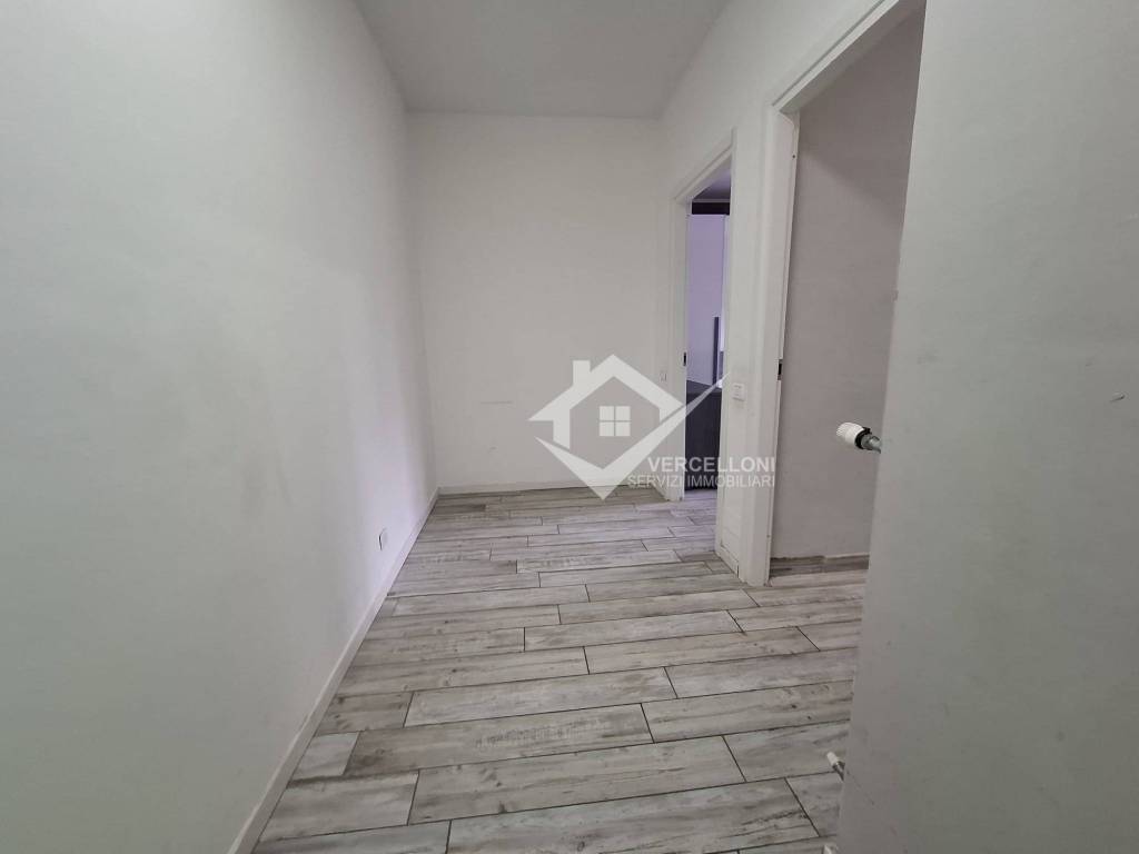 Appartamento a Novara in Via Ettore Bossi - Foto 3