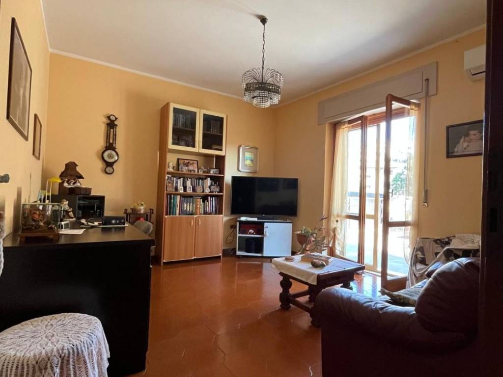 Appartamento a Vibo valentia in Via Piazza d'Armi - Foto 2