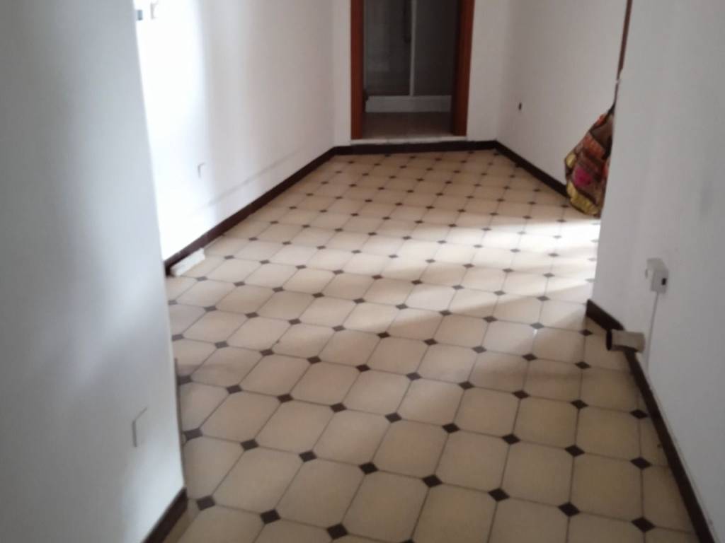 Appartamento a Vibo valentia in Via Roma, 87 - Foto 3