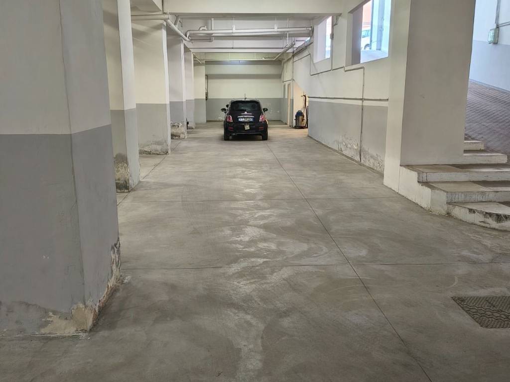 Box / garage a Latina in Via Adua - Foto 4