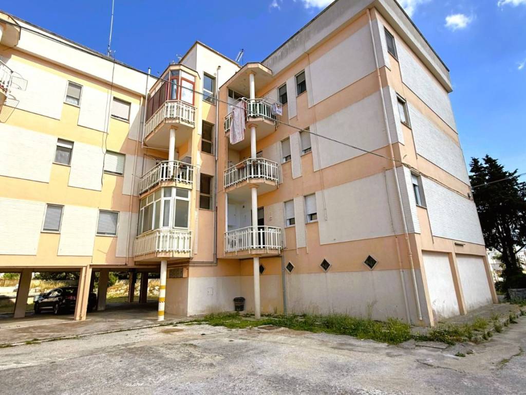 Appartamento a Tricase in Via Roberto Ardigò, 3 - Foto 3