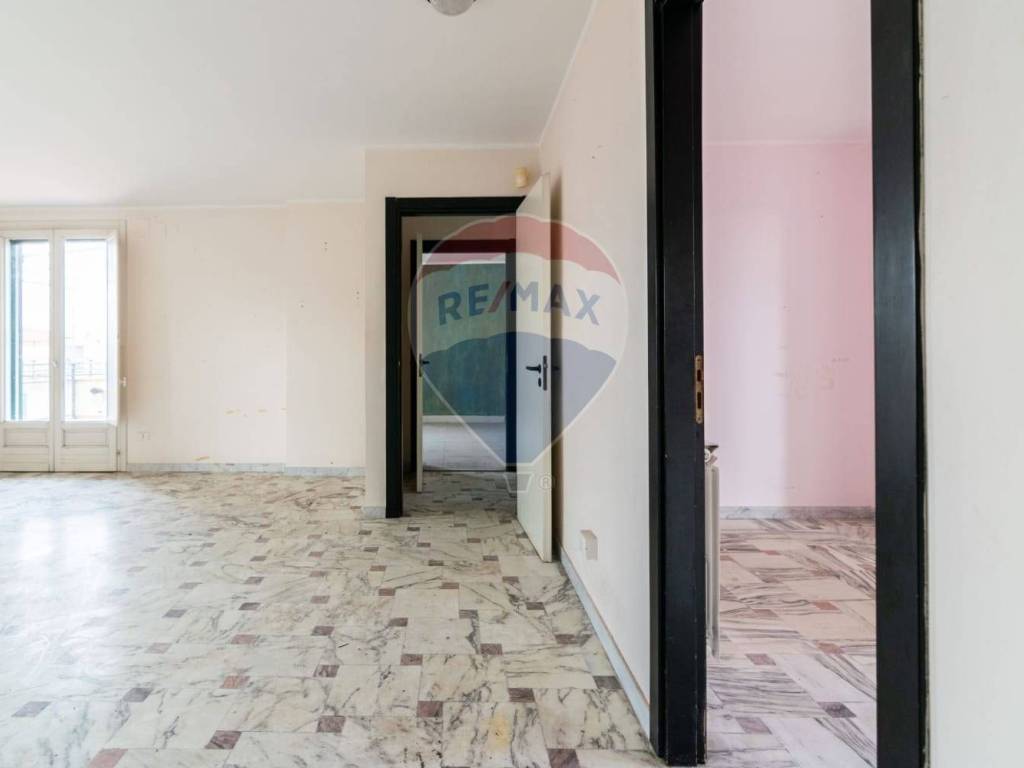 Appartamento a Paternò in Via Vittorio Emanuele III, 424 - Foto 3