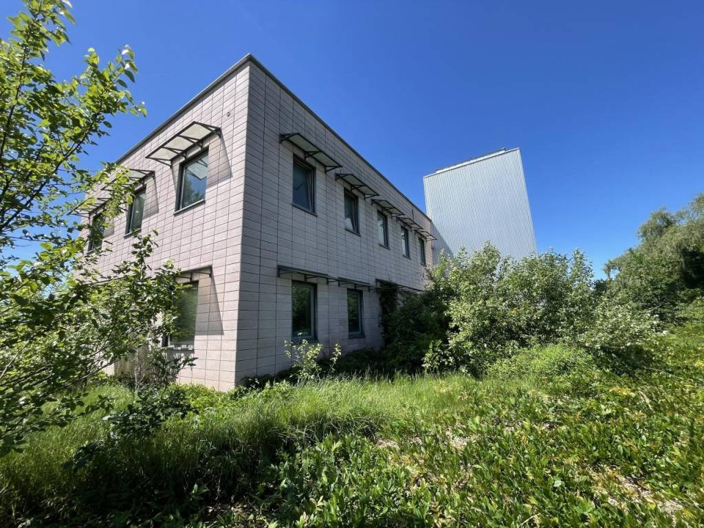 Immobile a Caramagna piemonte in STRADA MEANI, 12 - Foto 2