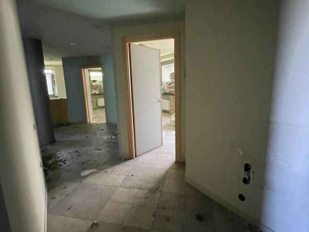 Immobile a Caramagna piemonte in STRADA MEANI, 12 - Foto 5