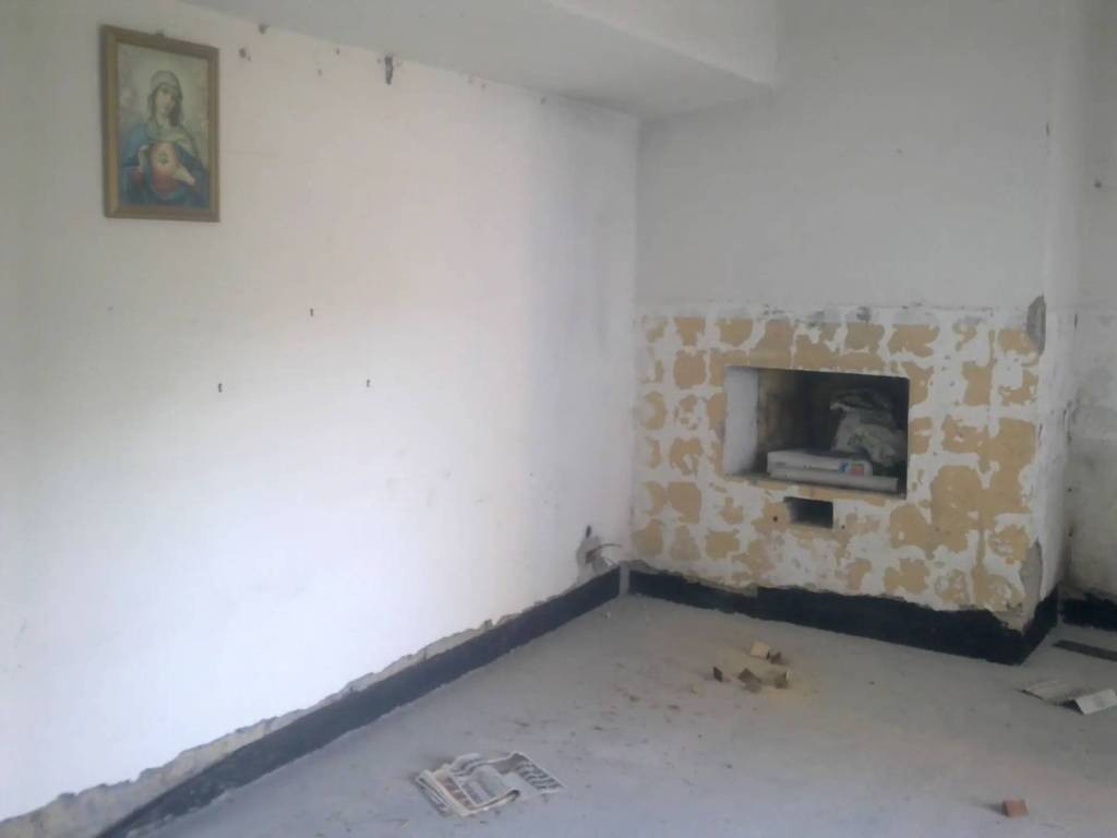 Villa a Aprilia in Via Etna, 17 - Foto 5