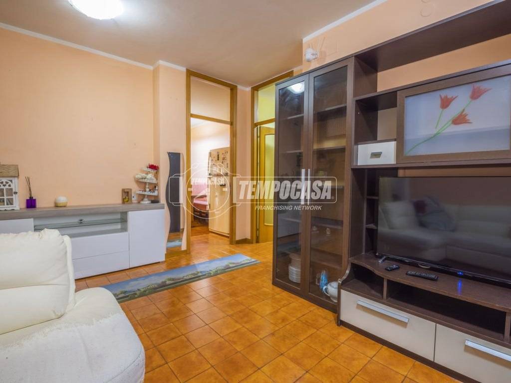 Appartamento a Corridonia in Viale Montolmo, 5 - Foto 2