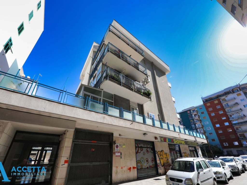 Appartamento a Taranto in Via Falanto, 15 - Foto 2