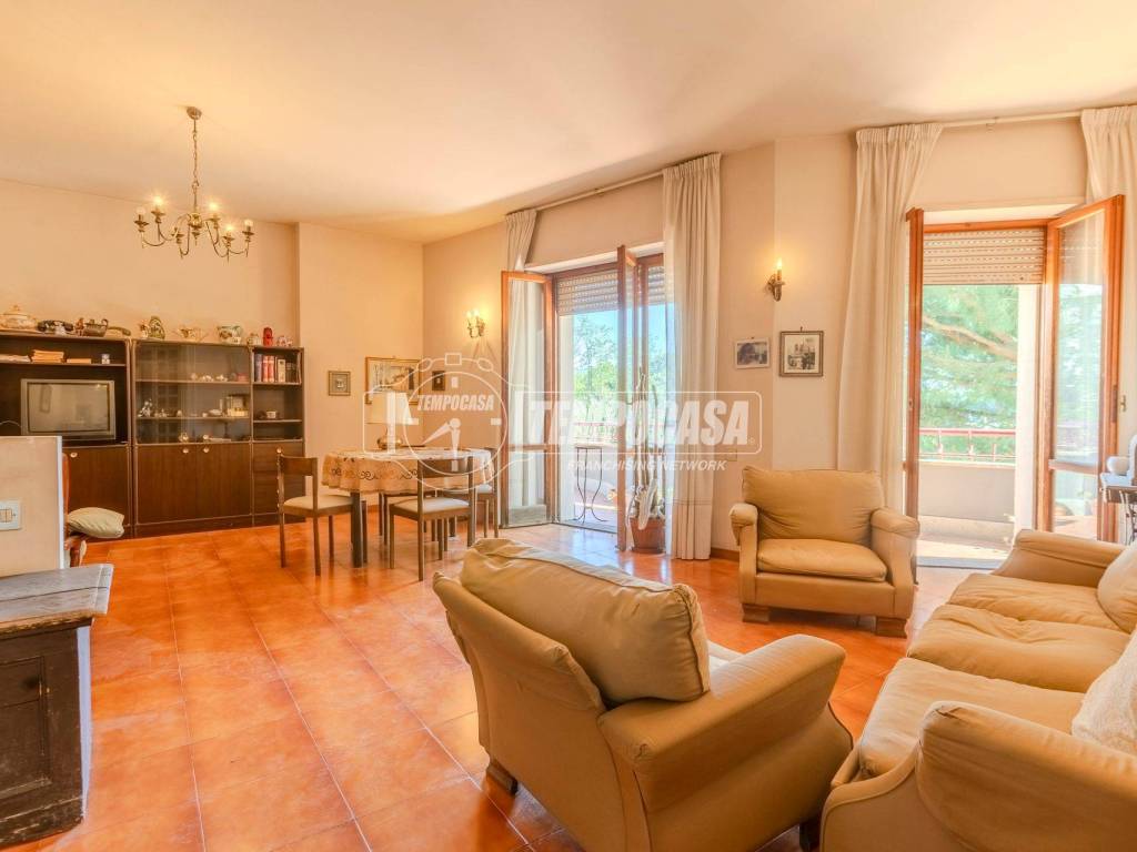 Appartamento a Viterbo in Via Alcide de Gasperi - Foto 2