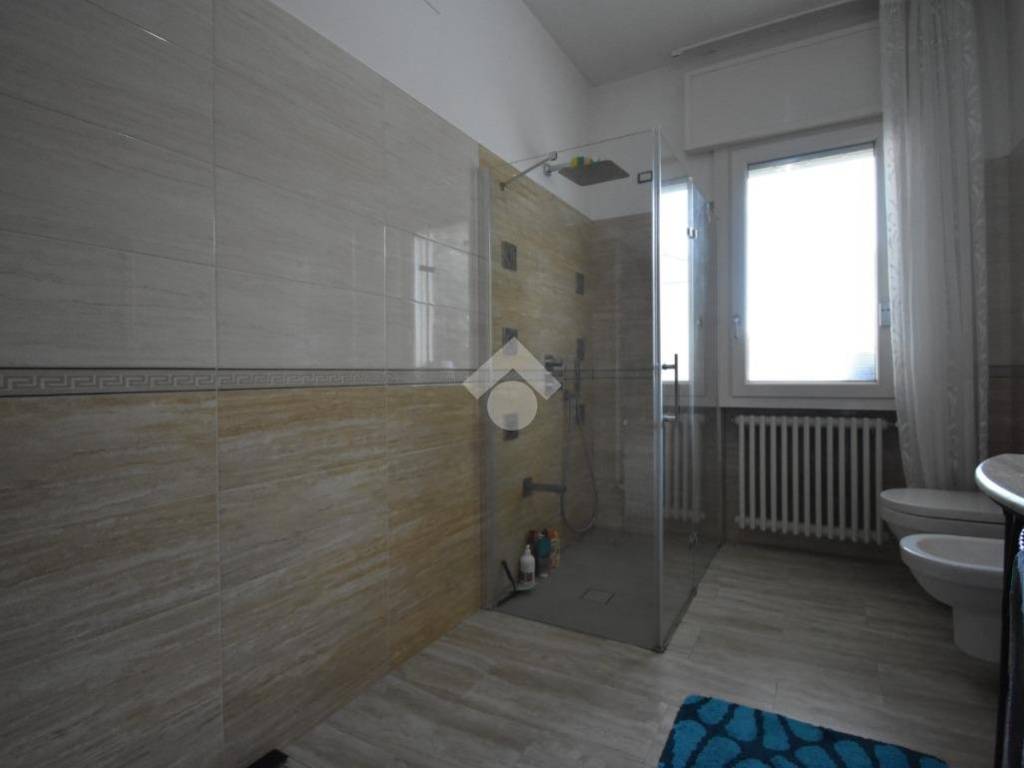 Villa a Castiglione delle stiviere in Via Bernardo Ordanino, 46 - Foto 3