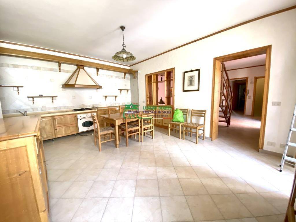 Casa indipendente a Ragusa in Via Gianbattista Odierna - Foto 5
