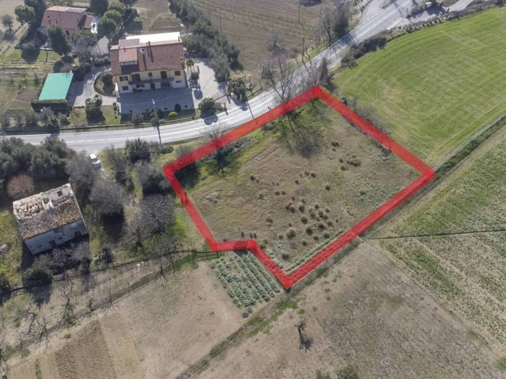 Terreno a Osimo in Via Chiaravallese - Foto 2