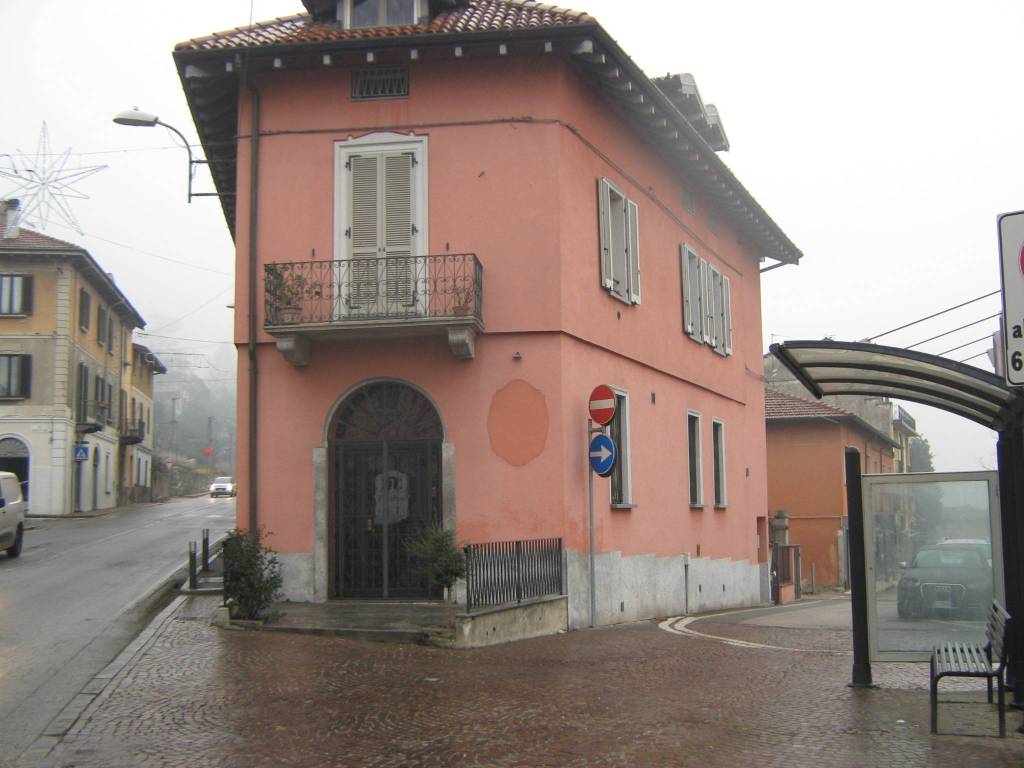 Immobile a Gavirate in Viale Giuseppe Garibaldi - Foto 2