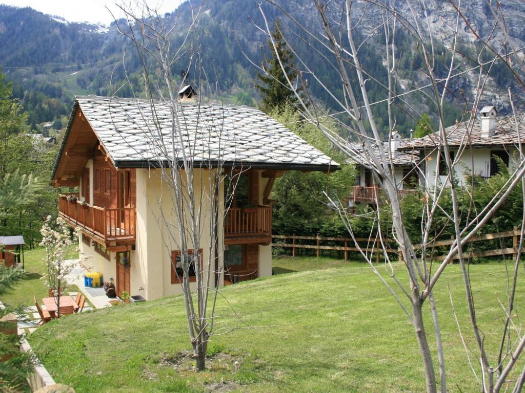 Villa a Courmayeur in Strada della Margherita - Foto 2