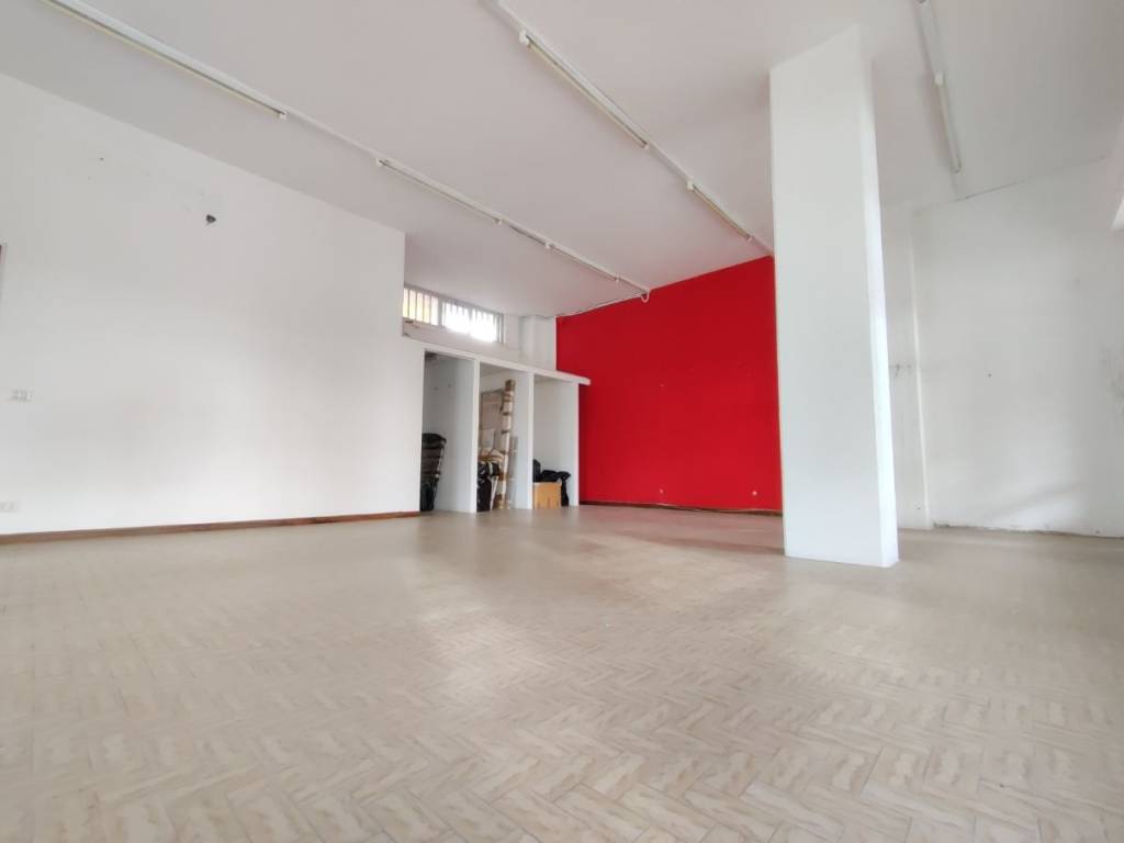 Immobile a Città di castello in Viale Sempione- zona LATINA - Foto 2