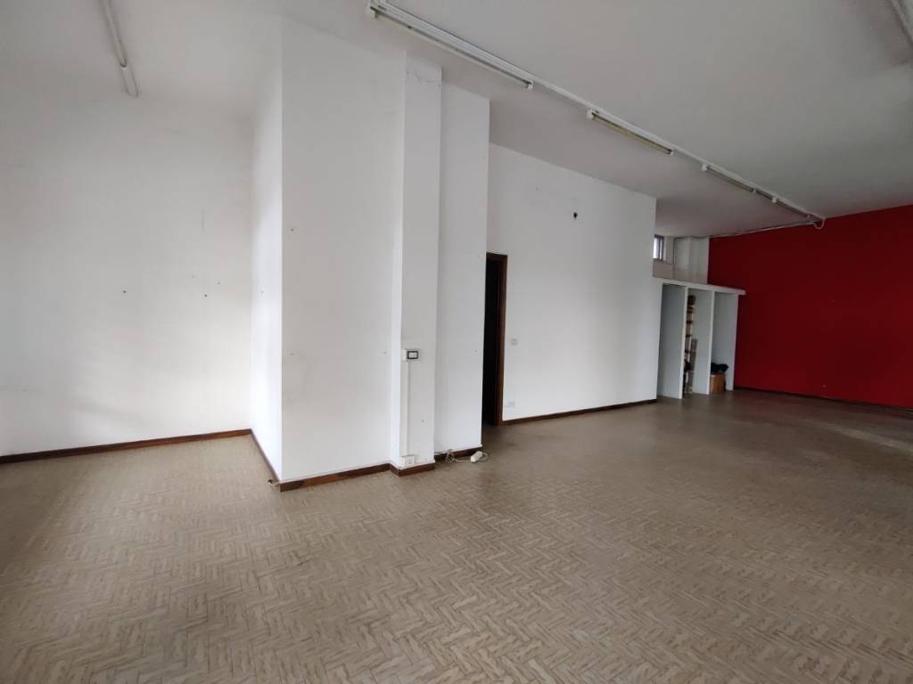 Immobile a Città di castello in Viale Sempione- zona LATINA - Foto 5