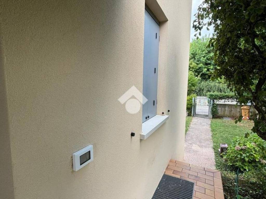 Villa a Montebelluna in Via Zuccaredda, 1 - Foto 3