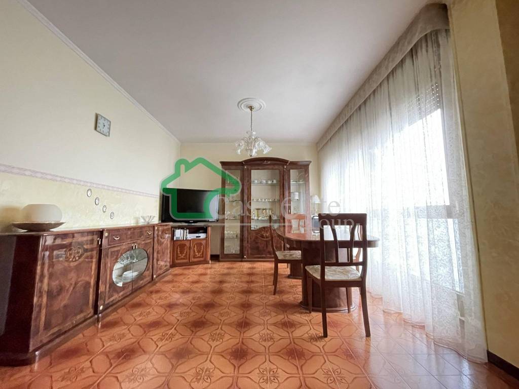 Appartamento a Lodi in Viale Papa Giovanni XXIII - Foto 1