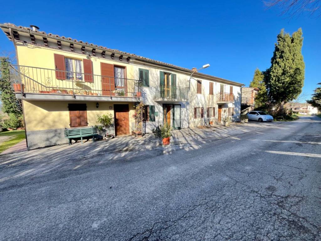 Casa indipendente a Fabriano in Fraz. Nebbiano, 76 - Foto 3