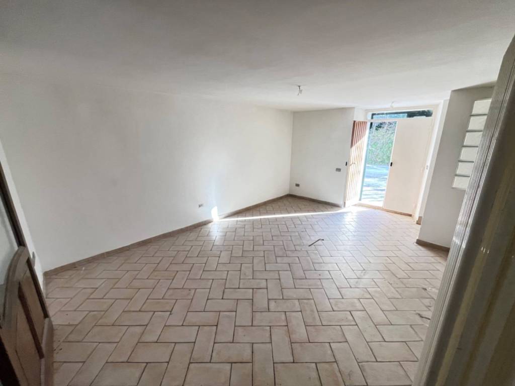 Casa indipendente a Fabriano in Fraz. Nebbiano, 76 - Foto 4