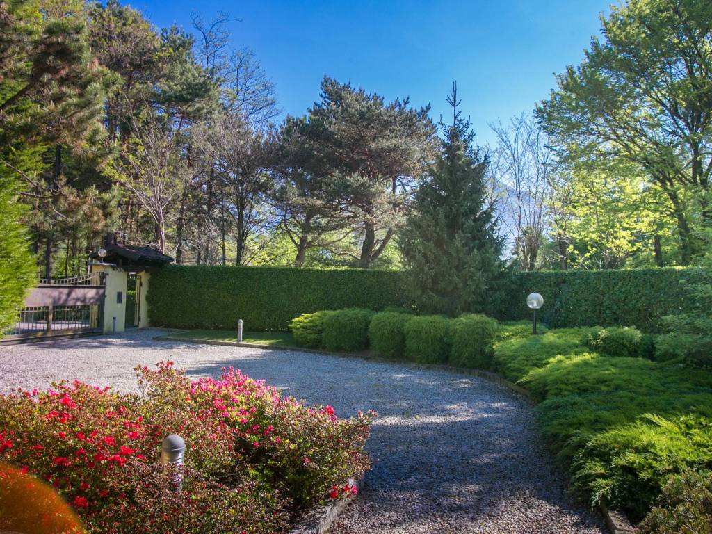 Villa a Colico in Via Luigi Sacco, 11 - Foto 2